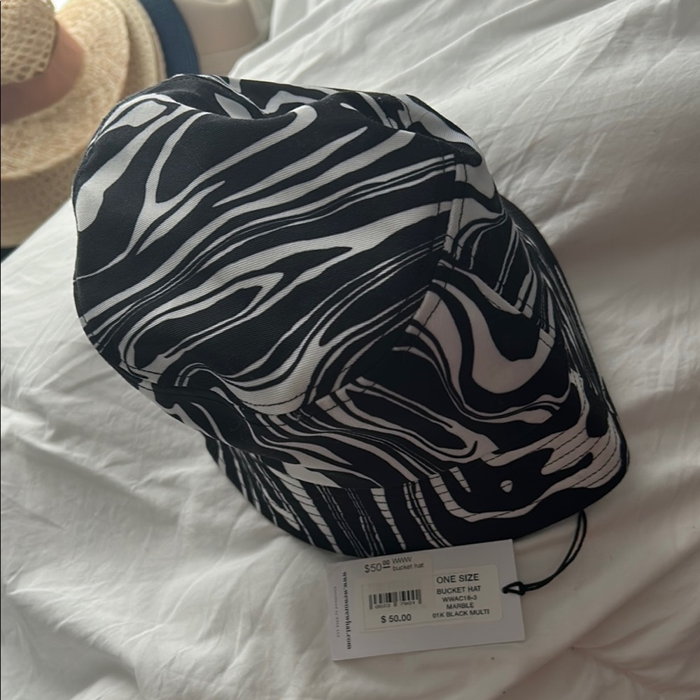 NWT WeWoreWhat Black and White Bucket Hat- one size